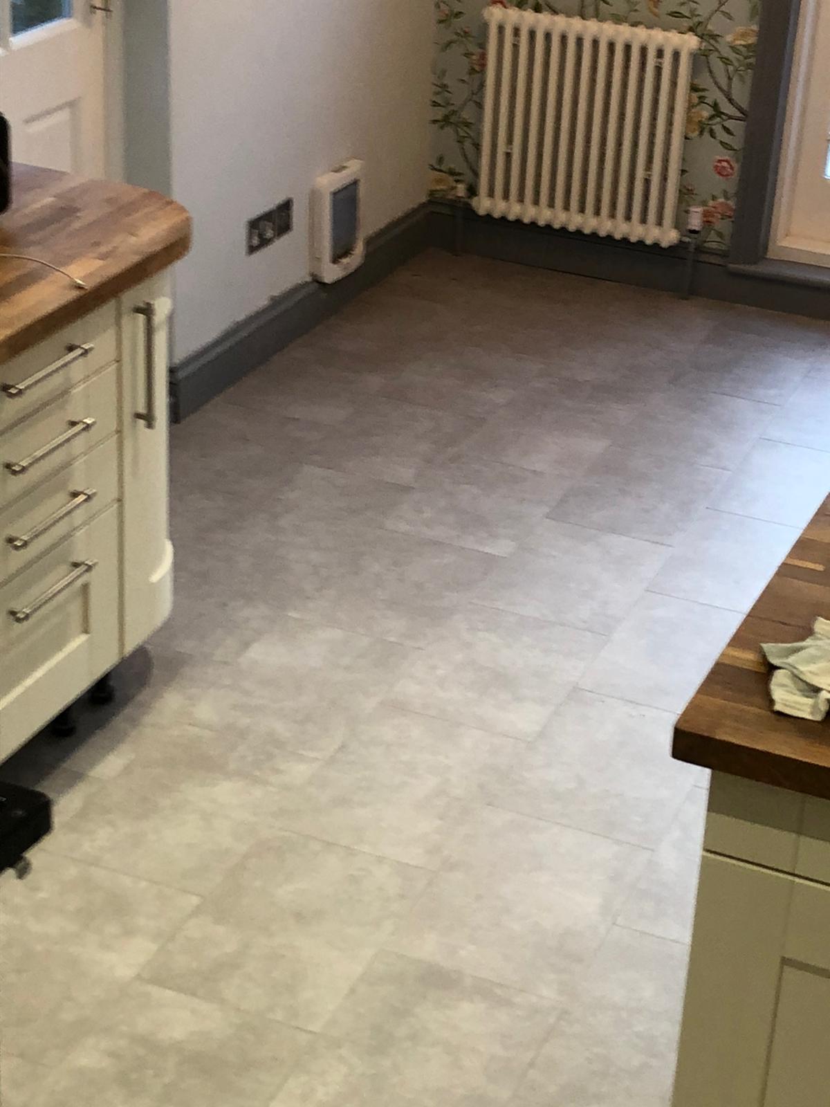 Amtico Spacia Plaza Concrete luxury Vinyl Tile 2