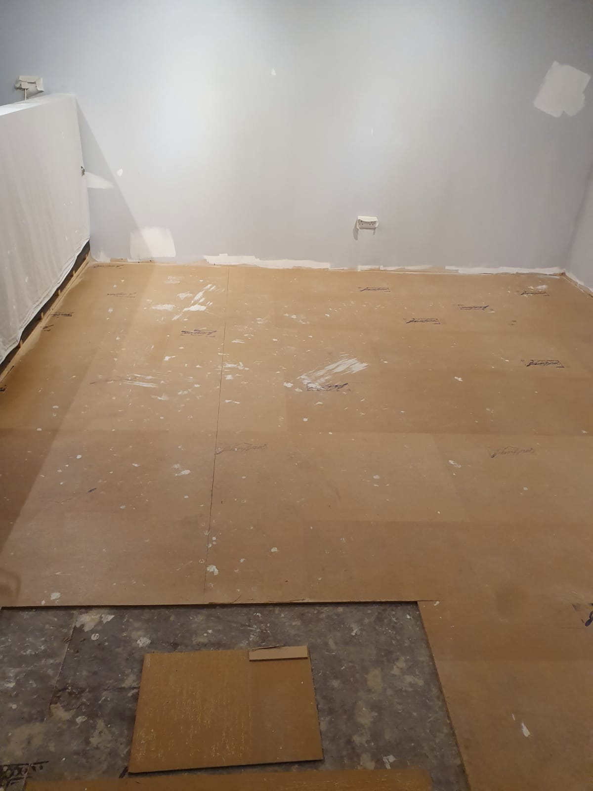 Amtico Luxury Vinyl Tile 3