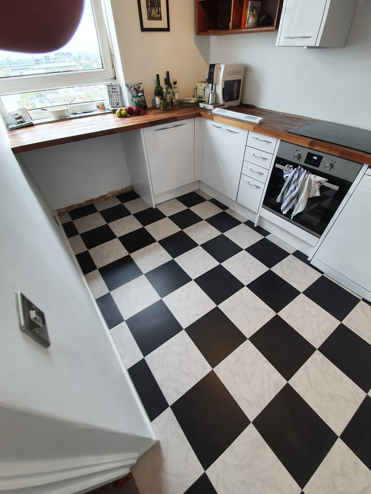 Amtico Spacia Ceramic Coal & Ceramic Light 2