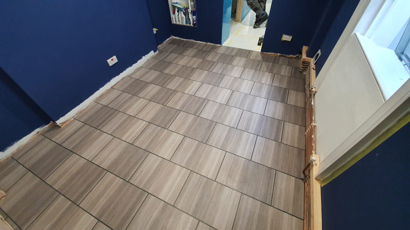 Amtico Spacia Royal Oak & Amtico Spacia Abstract Mirrus Feather 2