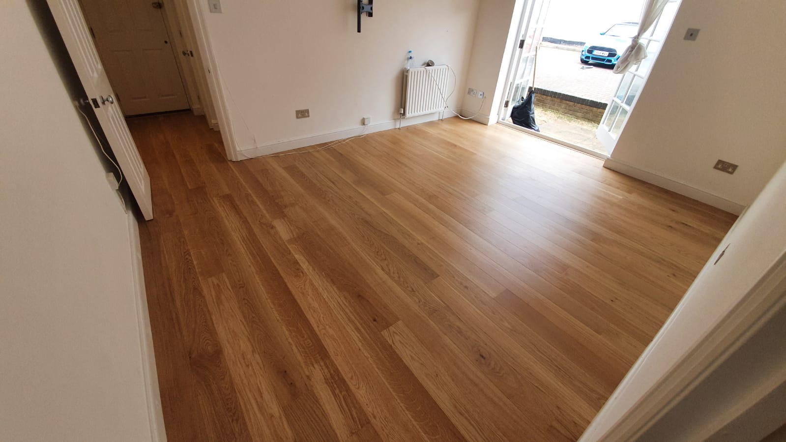 Amtico Spacia Royal Oak & Amtico Spacia Abstract Mirrus Feather 3