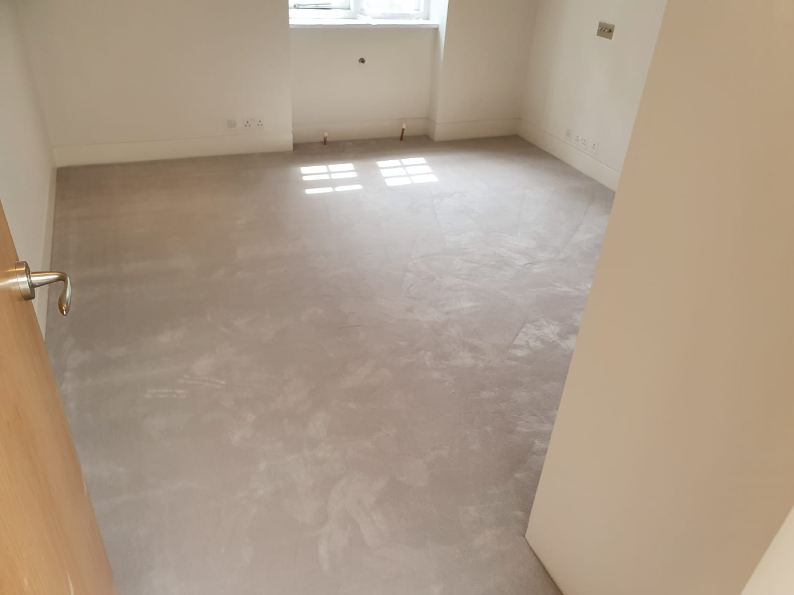 Silk-Simulant Carpet In Chiswick 2