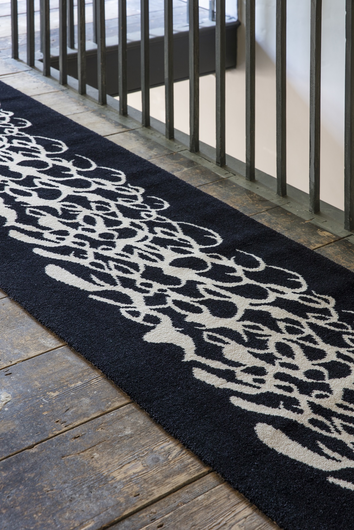 Designer Quirky Ella Doran Waterlake Black Flooring - Guide - Carpet