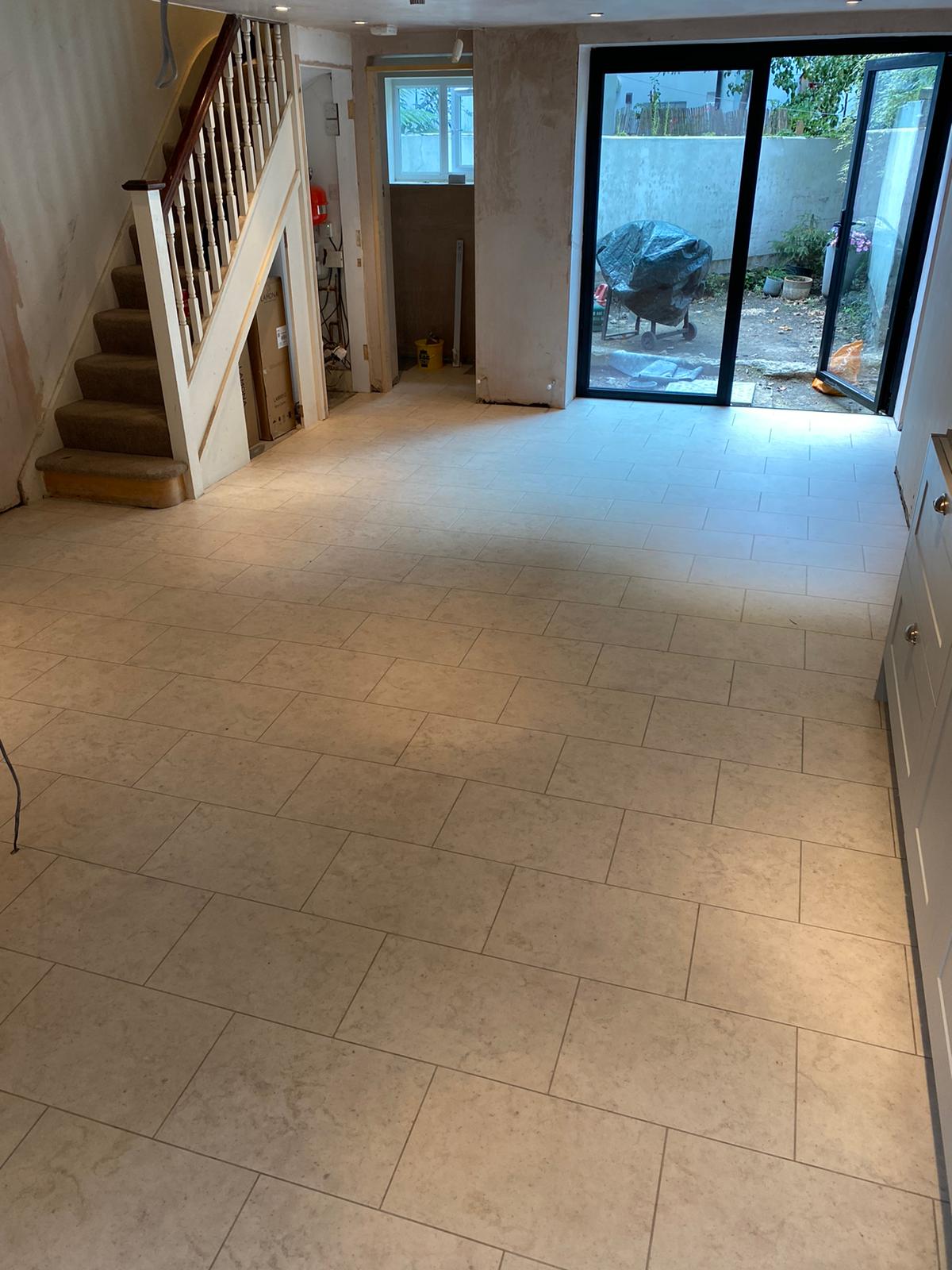 Amtico Signature Mirabelle Crème Vinyl in Mayfair 1