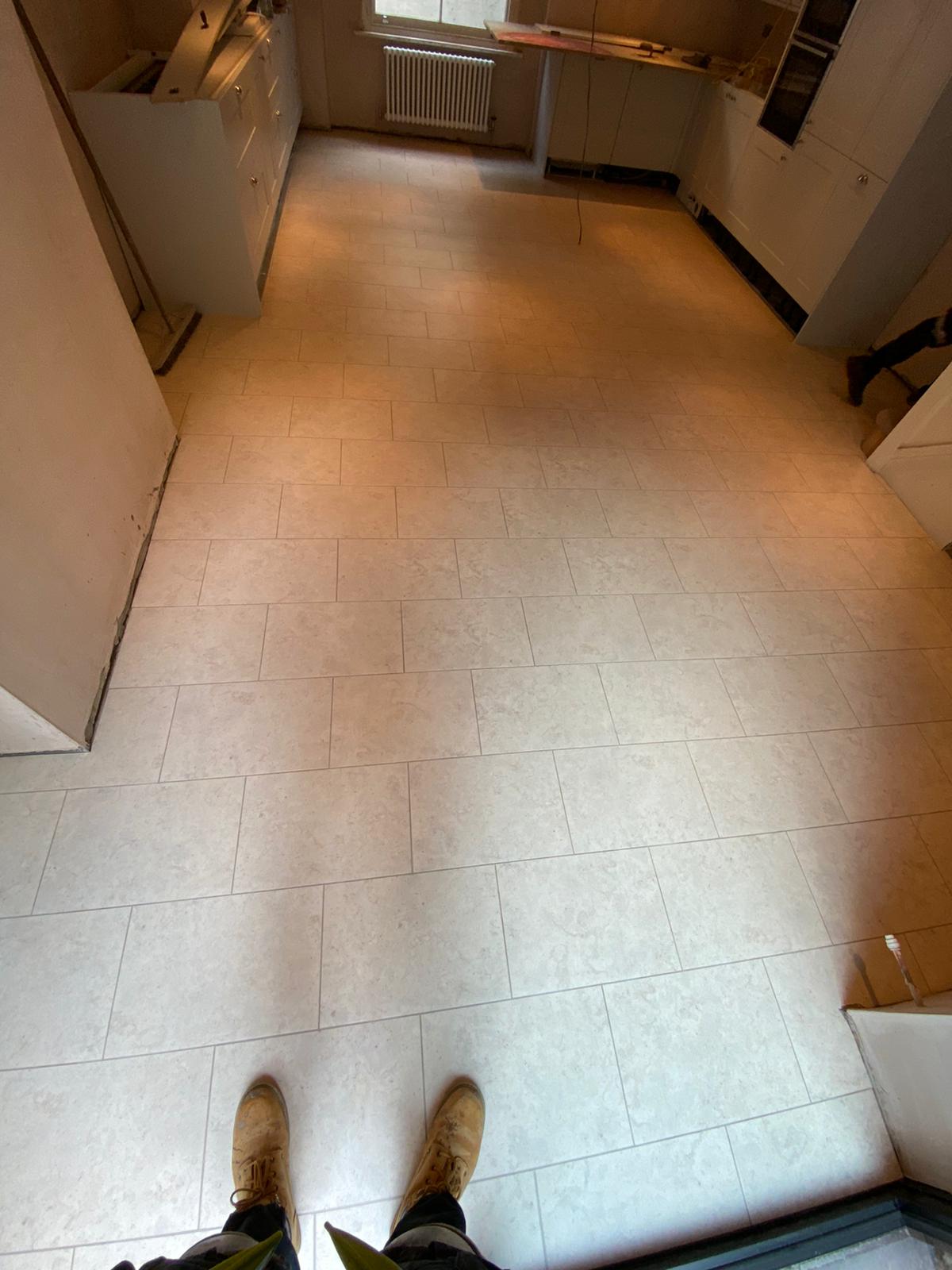 Amtico Signature Mirabelle Crème Vinyl in Mayfair 2