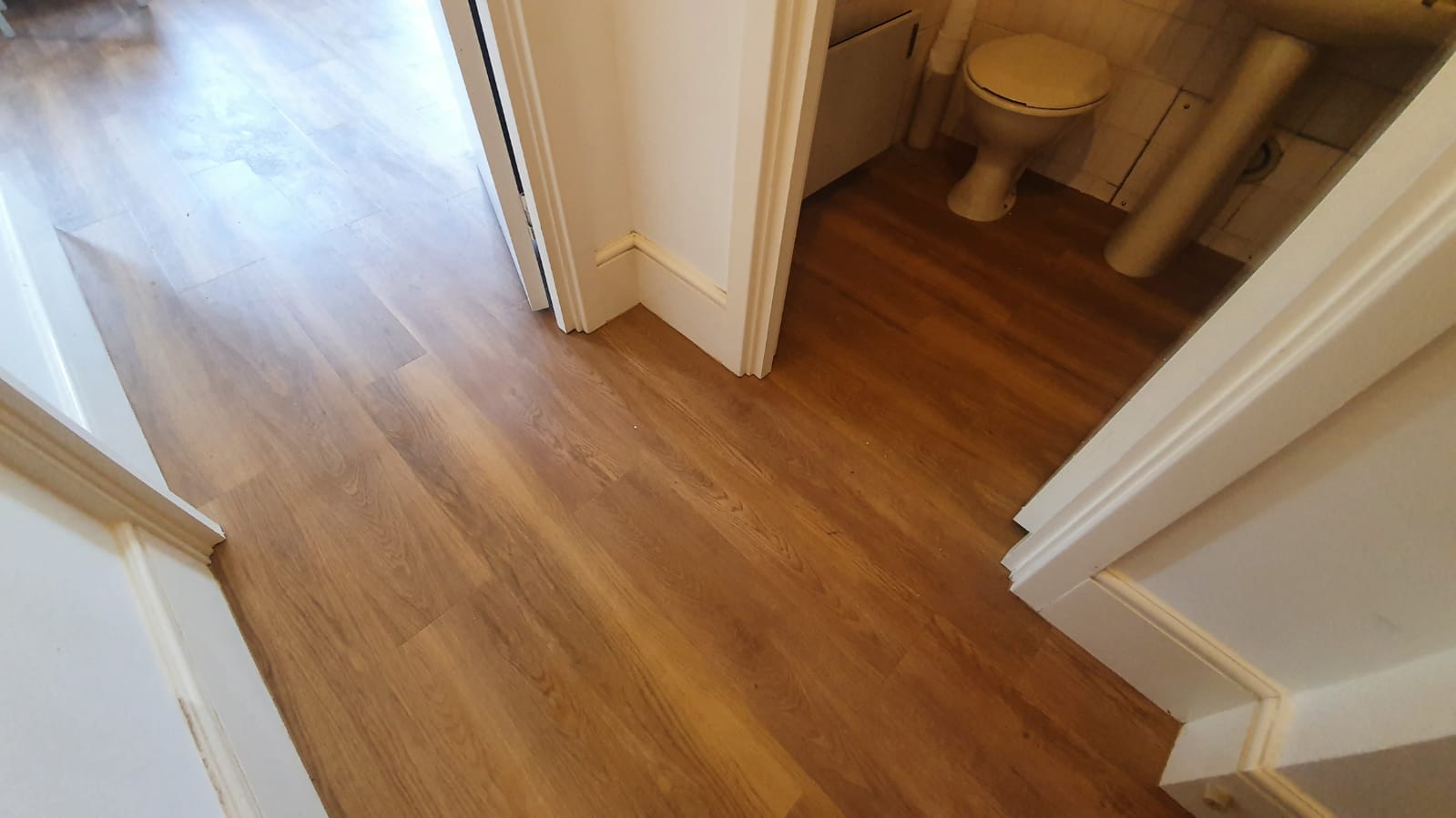 Amtico Spacia New England Oak Vinyl Flooring in Mayfair 2