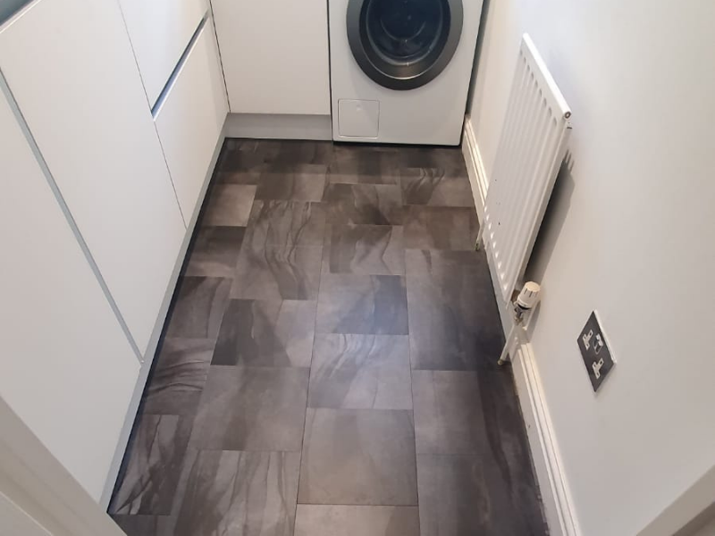 Amtico Signature Umbra Eclipse Tiles in Earls Court Vinyl Flooring - Amtico Flooring - Luxury Vinyl Tile Flooring - Vinyl Flooring
