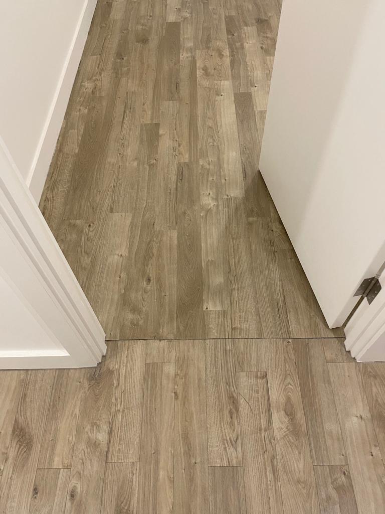 Amtico Spacia Sun Bleached Oak Luxury Vinyl Tile in Balham 4