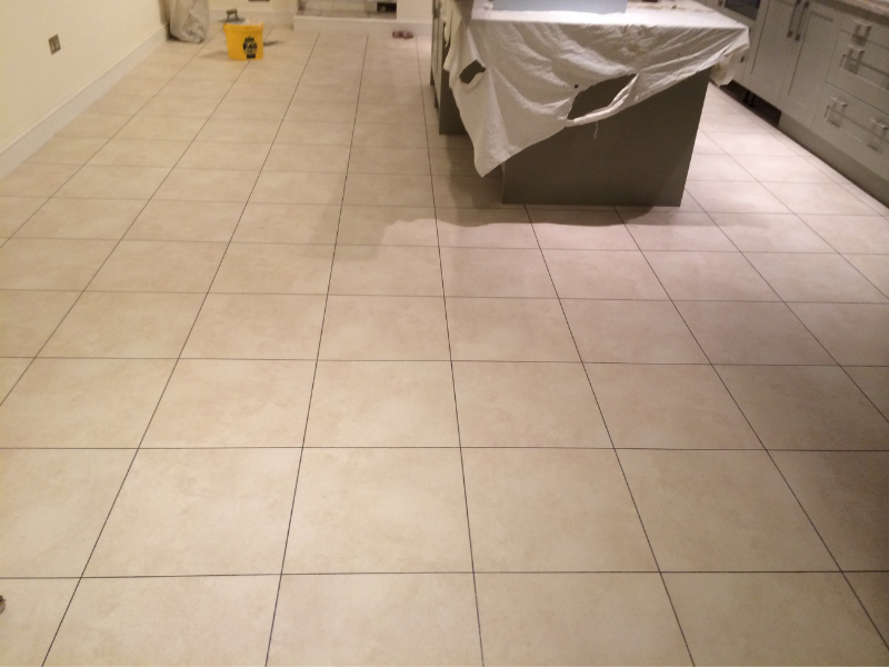 Amtico Signature Limestone in Islington Vinyl Flooring - Amtico Flooring - Residential