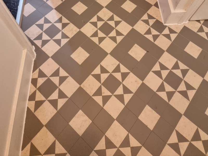 Amtico Decor Geo Ecru DC261 in Knightsbridge, Luxury Vinyl Tile (LVT) Flooring, Home