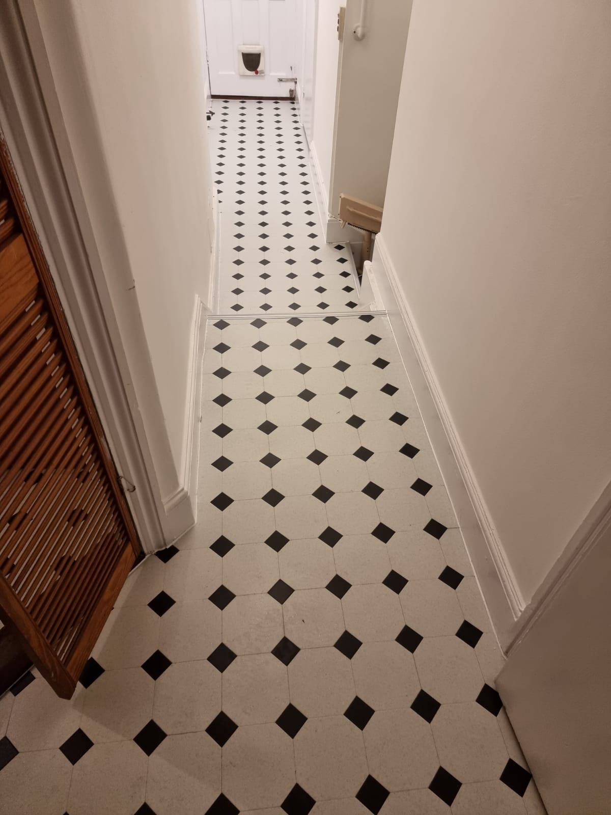 Amtico Signature Designers Choice DC305 Key Stone Luxury Vinyl Tile 2