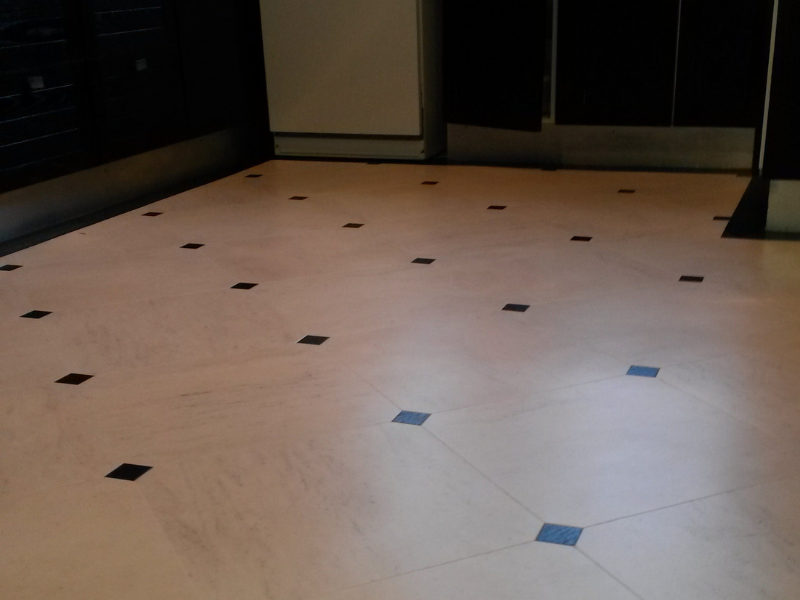 Amtico Signature Honed Limestone With Key Squares - Luxury Vinyl Tile (LVT) Flooring - Ealing - Residential