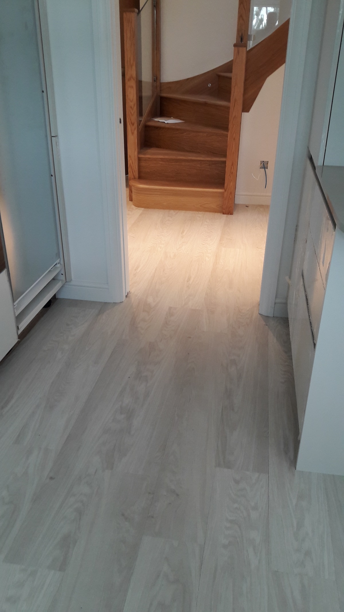 Amtico Signature White Washed Wood in Belgravia 1