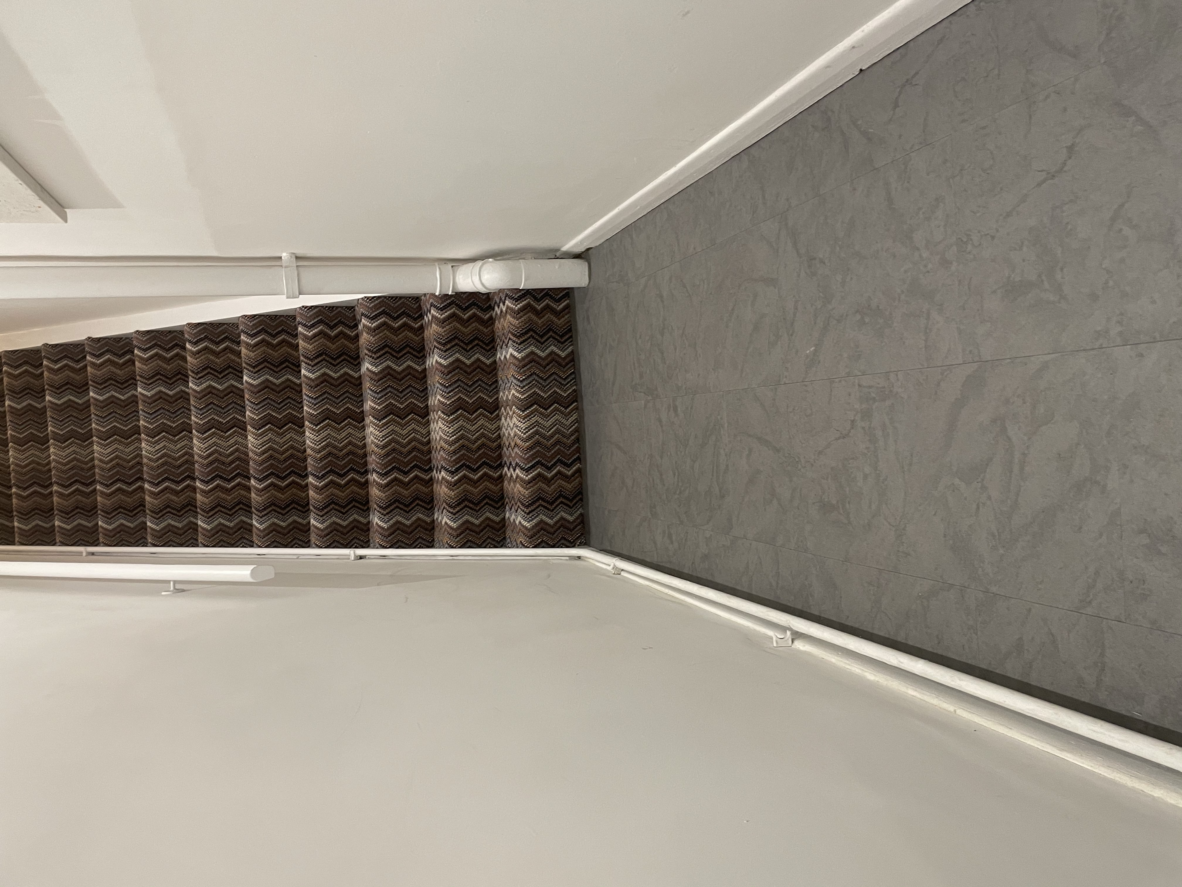 Amtico Spacia Ceramic Dark Vinyl Flooring In Fulham 3