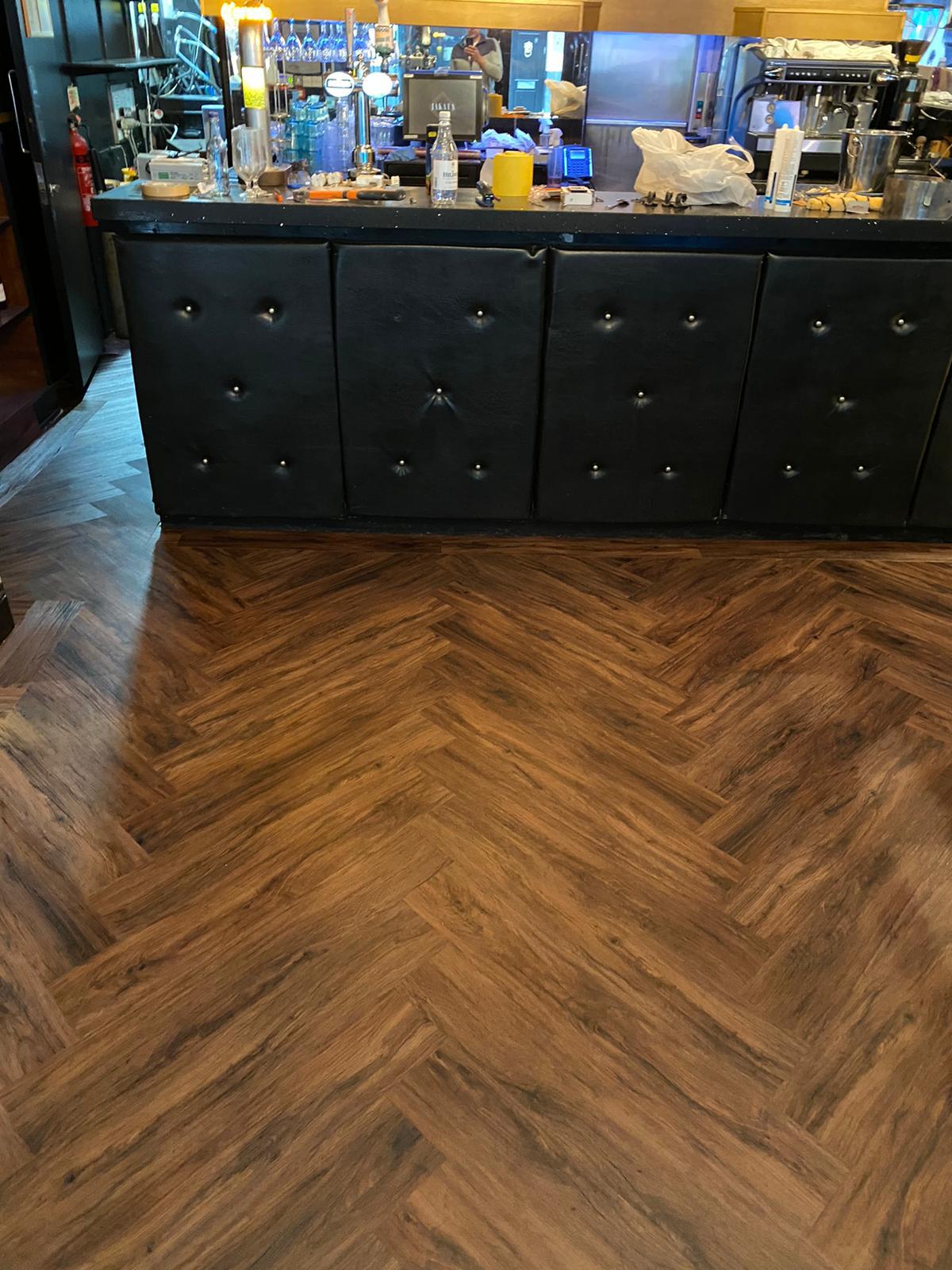 Polyflor Camaro North American Walnut 3