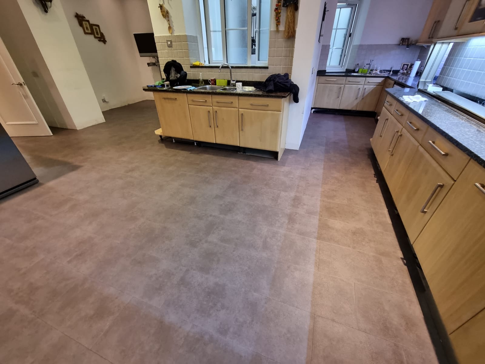 Amtico Spacia Ceramic Sable Vinyl Flooring in Kilburn 1