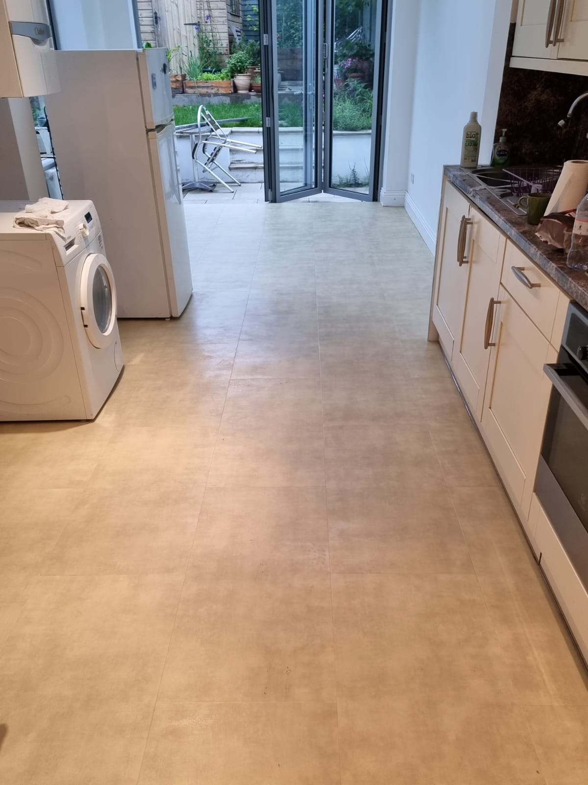 Amtico Signature Tempus Soothe Vinyl Flooring In Wandsworth 3