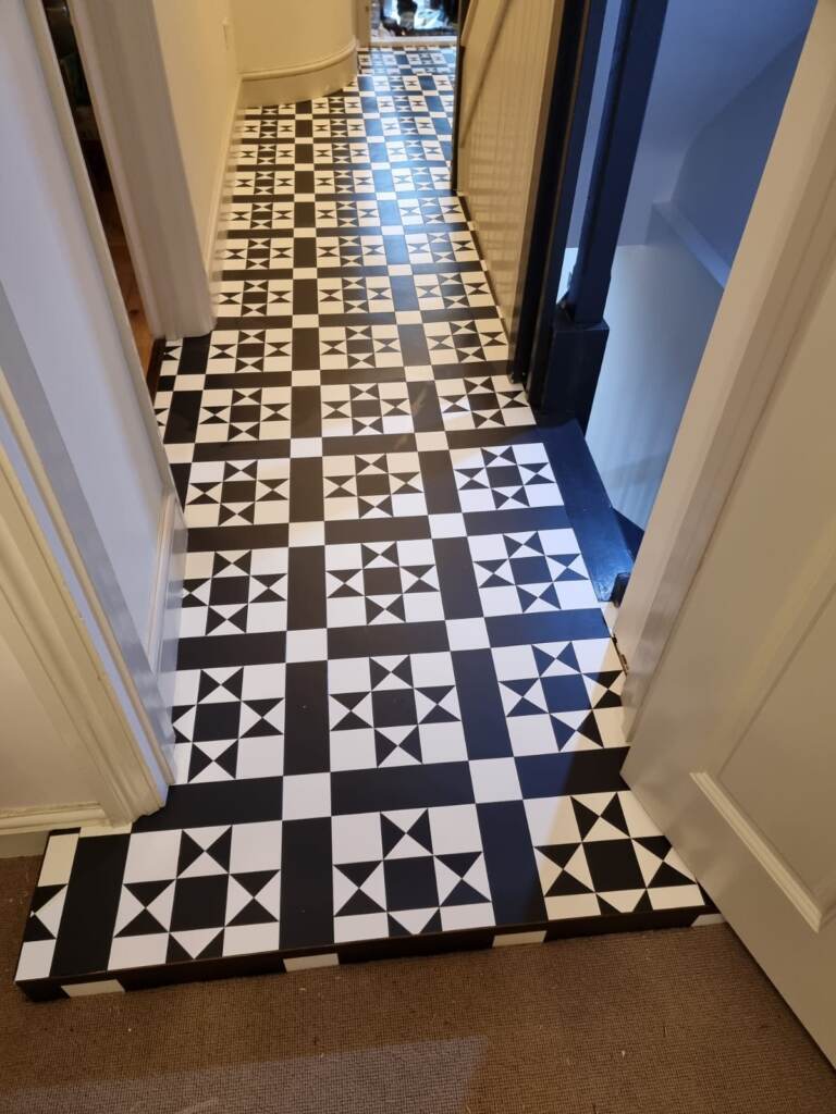 Amtico Decor Classic Moderna DC313 Vinyl Flooring in Docklands, Luxury Vinyl Tile (LVT) Flooring, Home