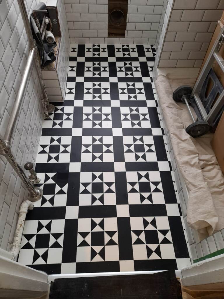 Amtico Decor Classic Moderna in Westminster, Luxury Vinyl Tile (LVT) Flooring, Home