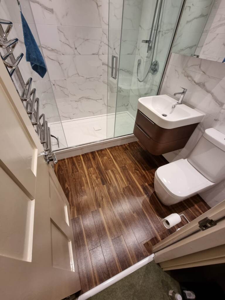 Amtico Signature Wild Walnut in Canary Wharf, Luxury Vinyl Tile (LVT) Flooring, Home