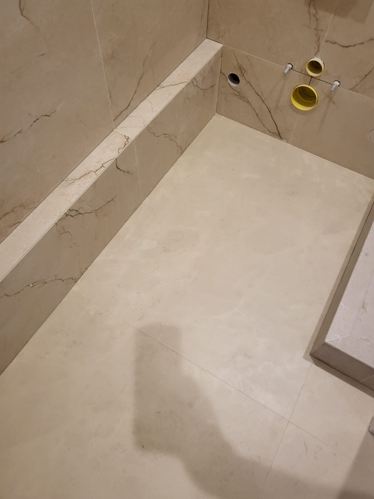 Amtico Signature Crema Marfil in Kensington Vinyl Flooring - Amtico Flooring - Carpet - Vinyl Flooring