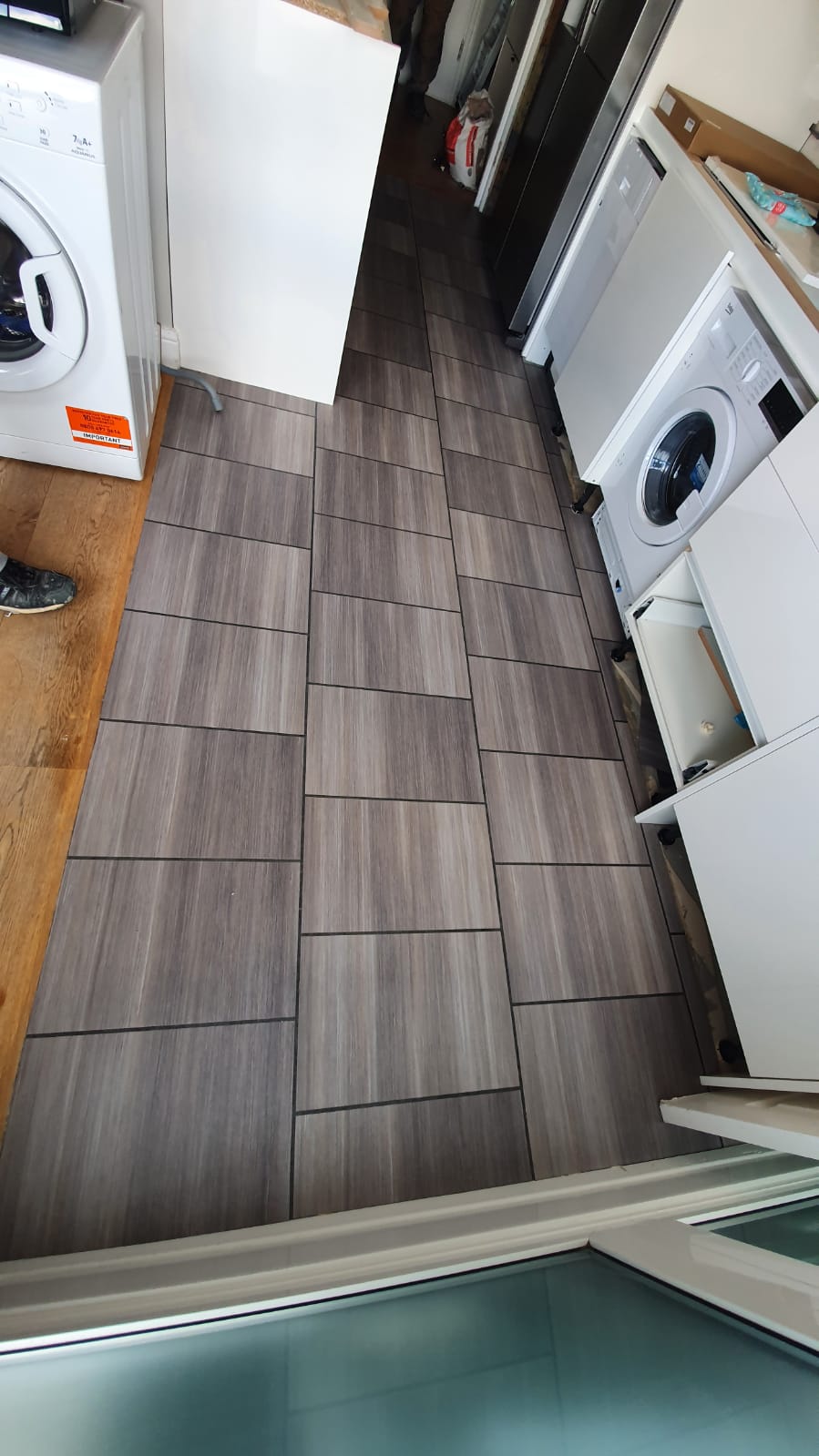 Amtico Spacia Abstract Mirus Feather In Fulham1