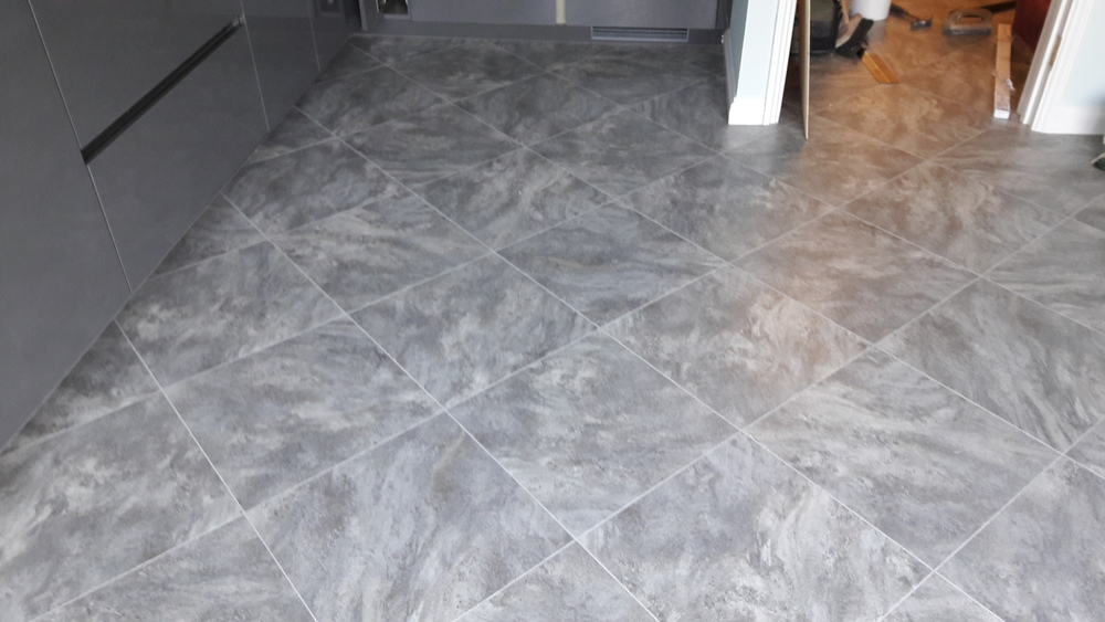 Amtico Spacia Pale Grey Slate Fitting in Putney Carpet - Amtico Flooring - Carpet - Vinyl Flooring