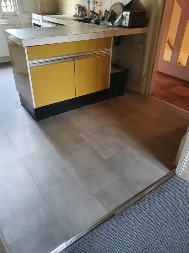 Amtico Spacia Platinum Fitting In Croydon - Luxury Vinyl Tile (LVT) Flooring - Croydon - Residential