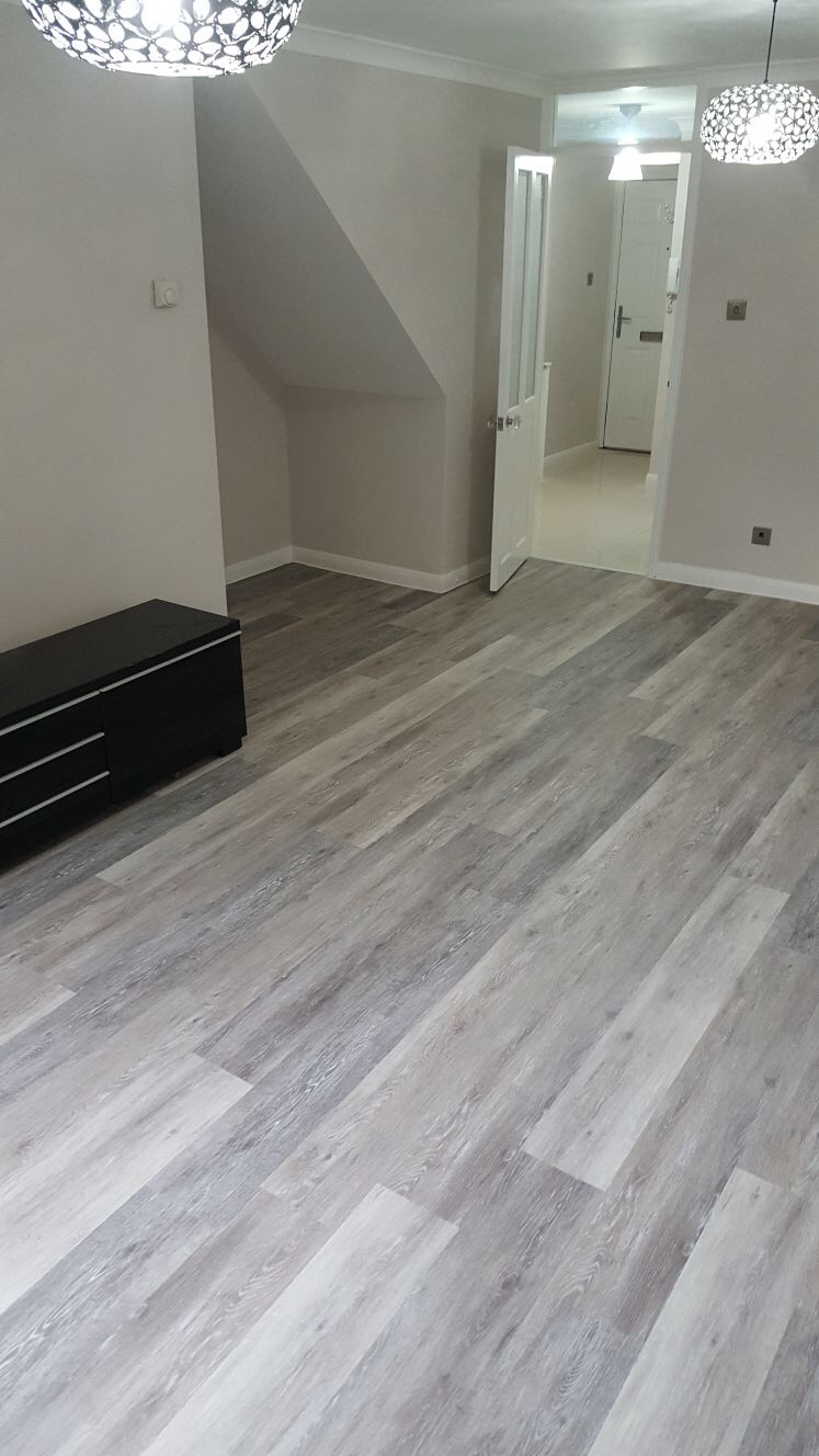 Amtico Spacia Weathered Oak Fitting In Balham-2