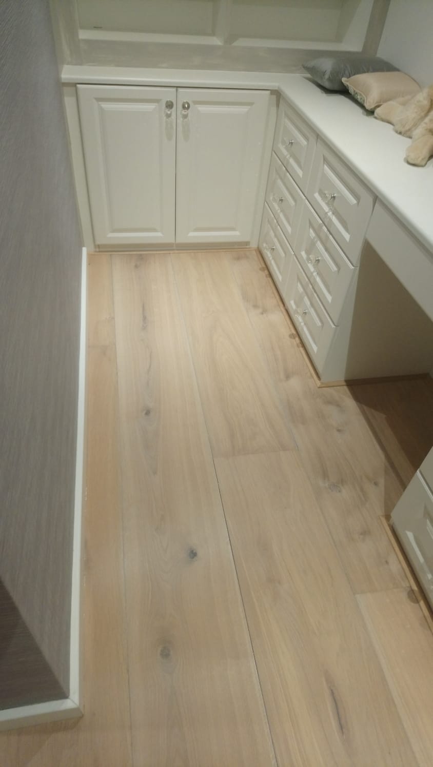 Rovers Twinplank Oak Rustic Wood Installation In Richmond-1