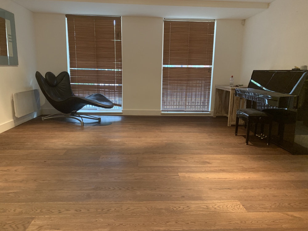 Staki Oak Chestnut Fitting in Borough Wood Flooring - Wood Flooring - Residential