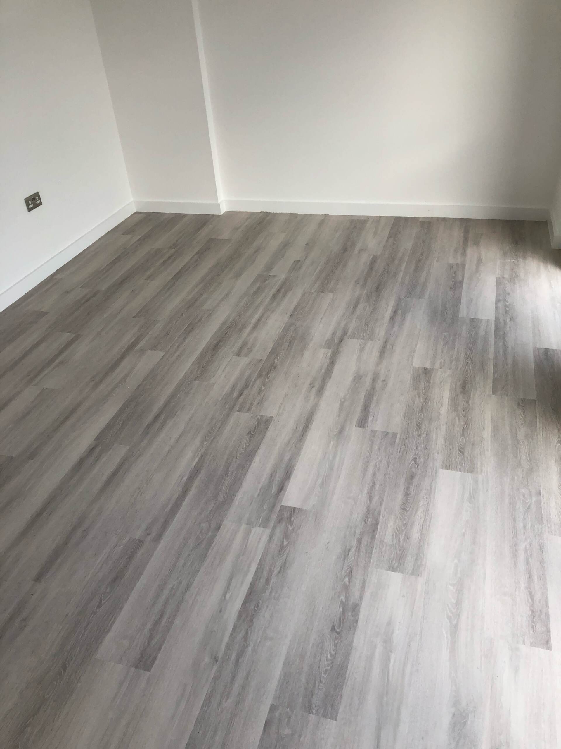 Amtico Spacia Iced Oak Installation In Putney-2