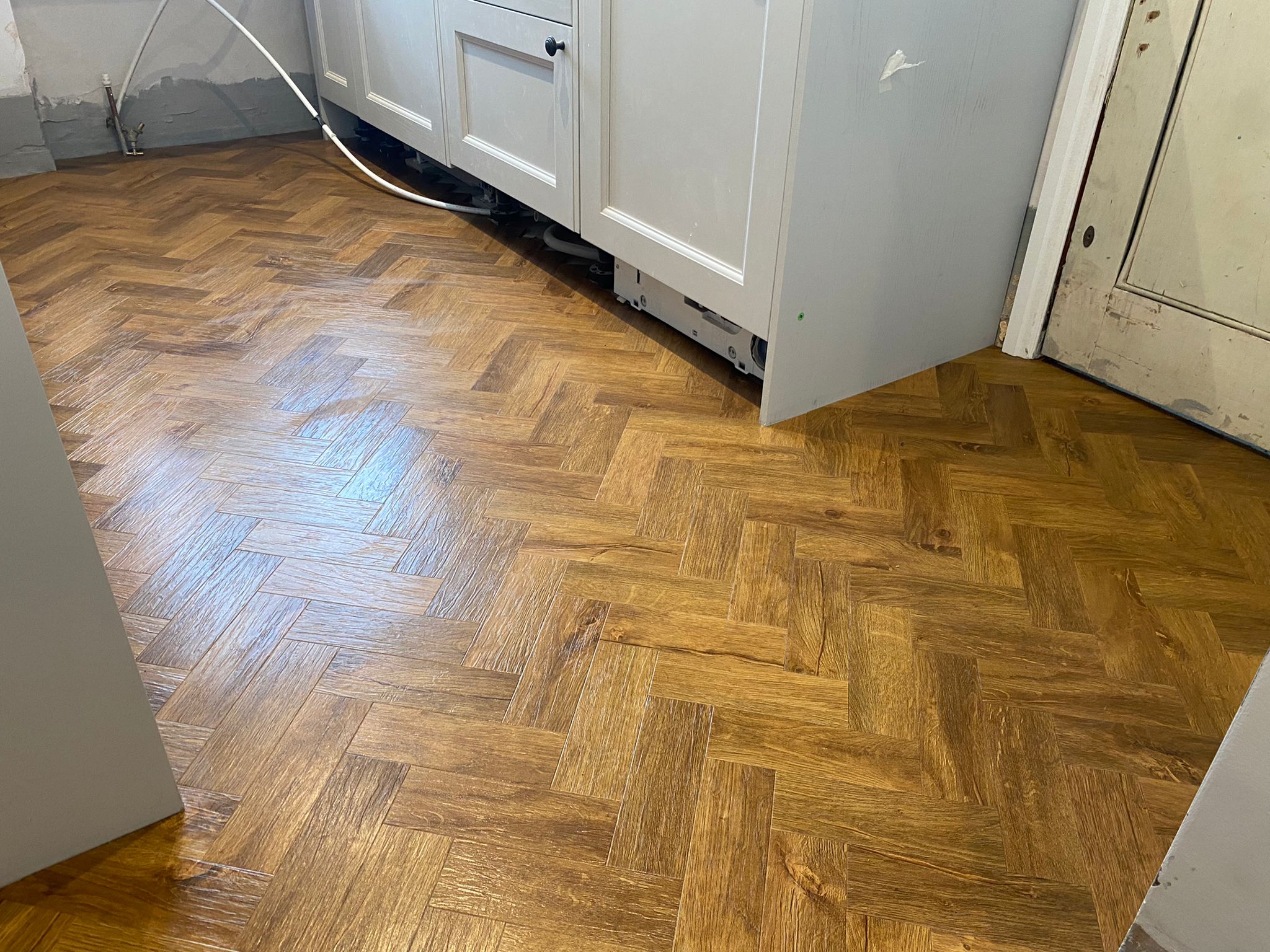 Amtico Form Carved Oak Installation in Balham Wood Flooring - Amtico Flooring - Residential