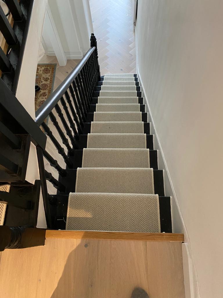 Crucial Trading Alpine carpet installation in Richmond-0