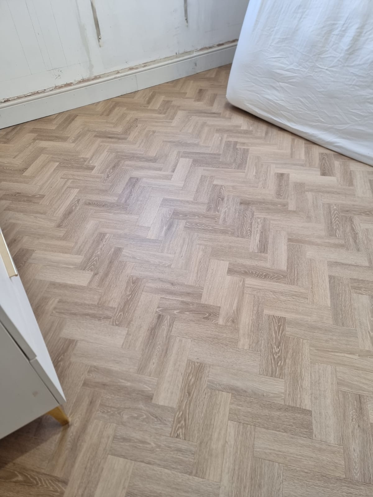Amtico Spacia Muted Oak installation in Camden-1