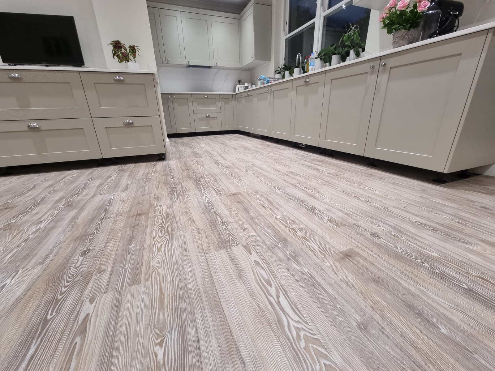 Amtico Spacia Worn Ash Installation in Kensington Wood Flooring - Amtico Flooring - Residential