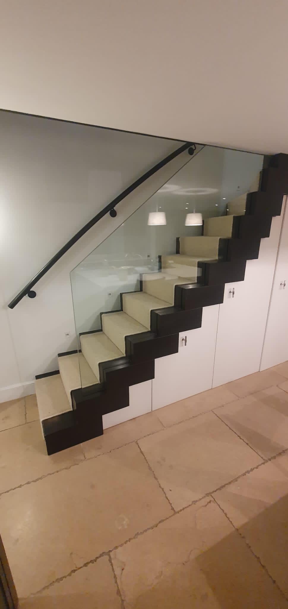 Telenzo Carpets Mainline Oxford Circus Fitting in Hammersmith - Carpet - Residential