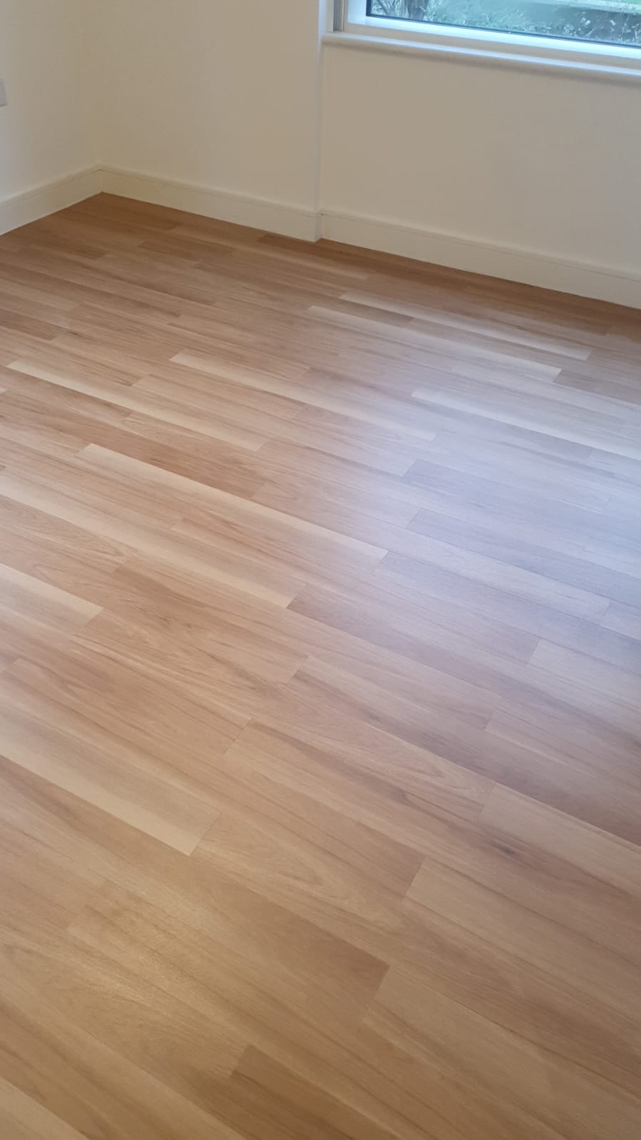 Amtico Spacia Smoothbark Hickory Installation in Marylebone Carpet - Amtico Flooring - Carpet - Vinyl Flooring