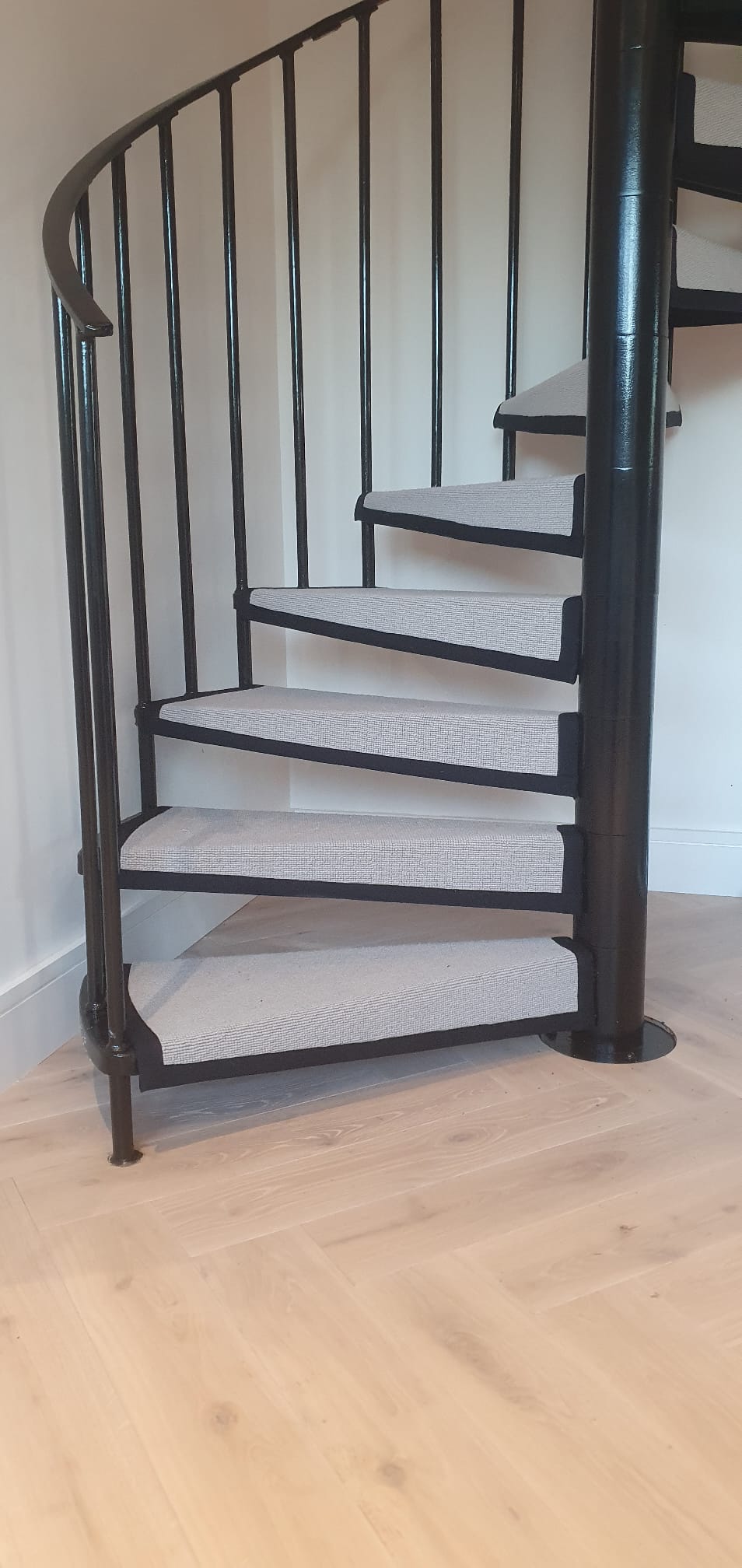 Clarendon Carpets Garden City Blank Canvas Installation in Acton - Carpet - Residential