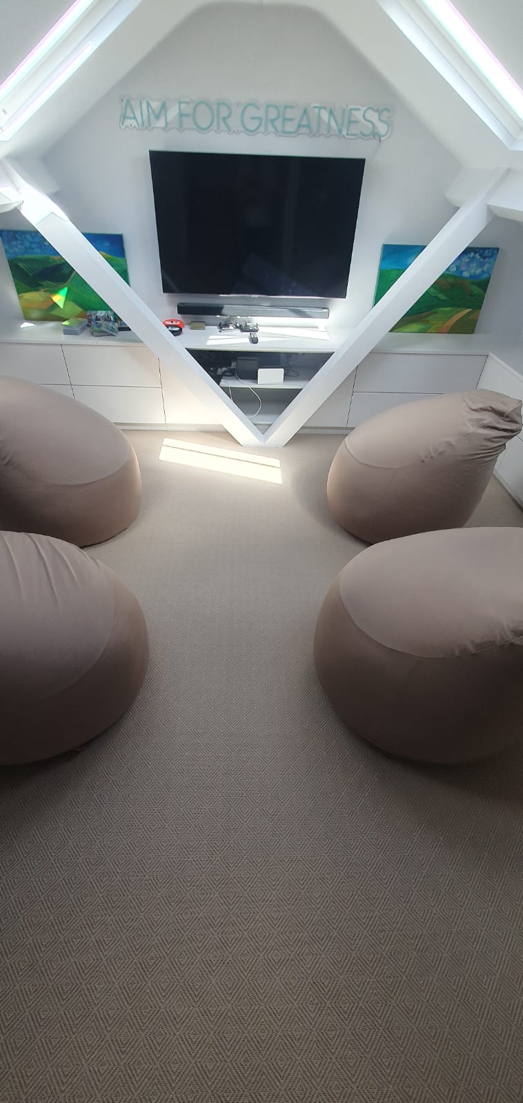 Fibre Carpets Wool Paragon Tiffany Installation in Pimlico - Carpet - Residential