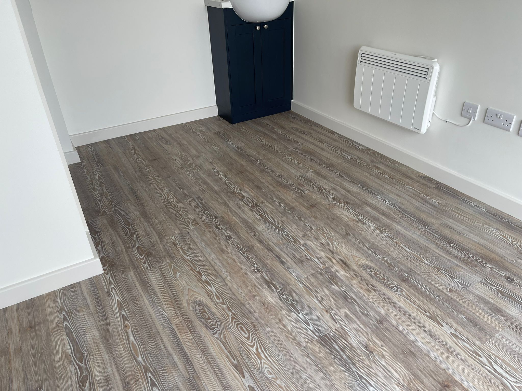 Which Flooring Should You Try for the Festive Season? - Amtico Flooring - Guide - Vinyl Flooring Flooring - Vinyl Flooring