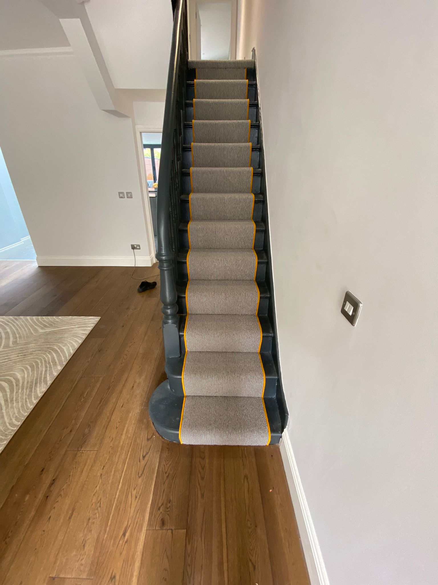 Clarendon Carpets Fine Lines Mole installation in Wimbledon-0