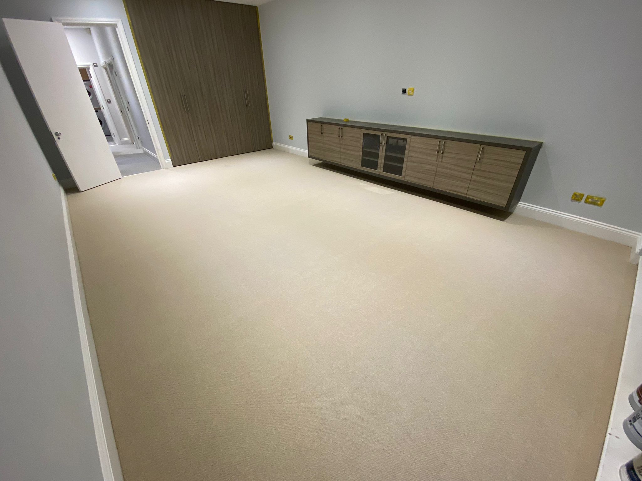 Clarendon Carpets Mayfair Natural Installation in Docklands - Carpet - Residential