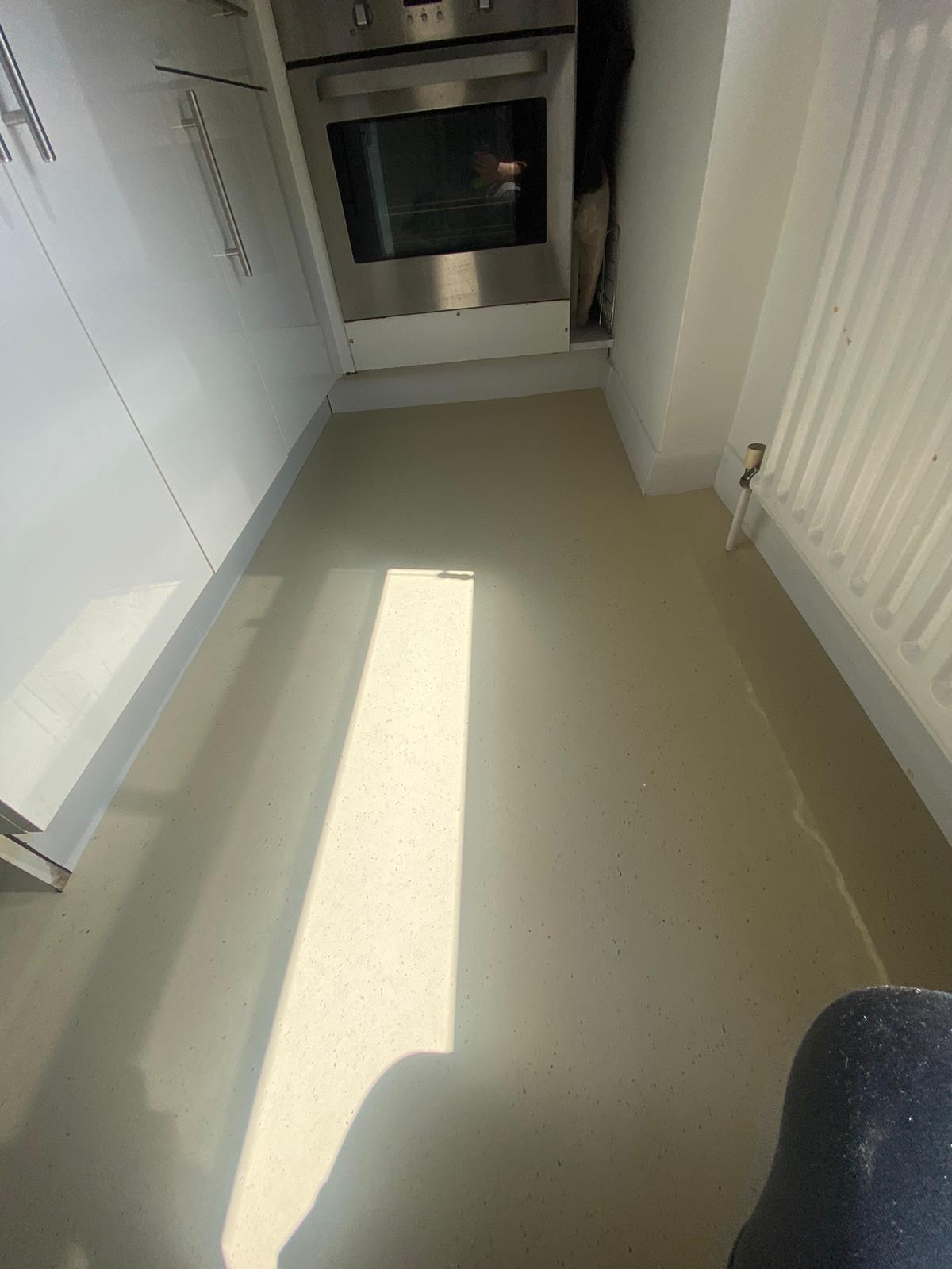 Forbo Flooring Fresco Marine 3261 Installation in Canary Wharf - Vinyl Flooring - Residential