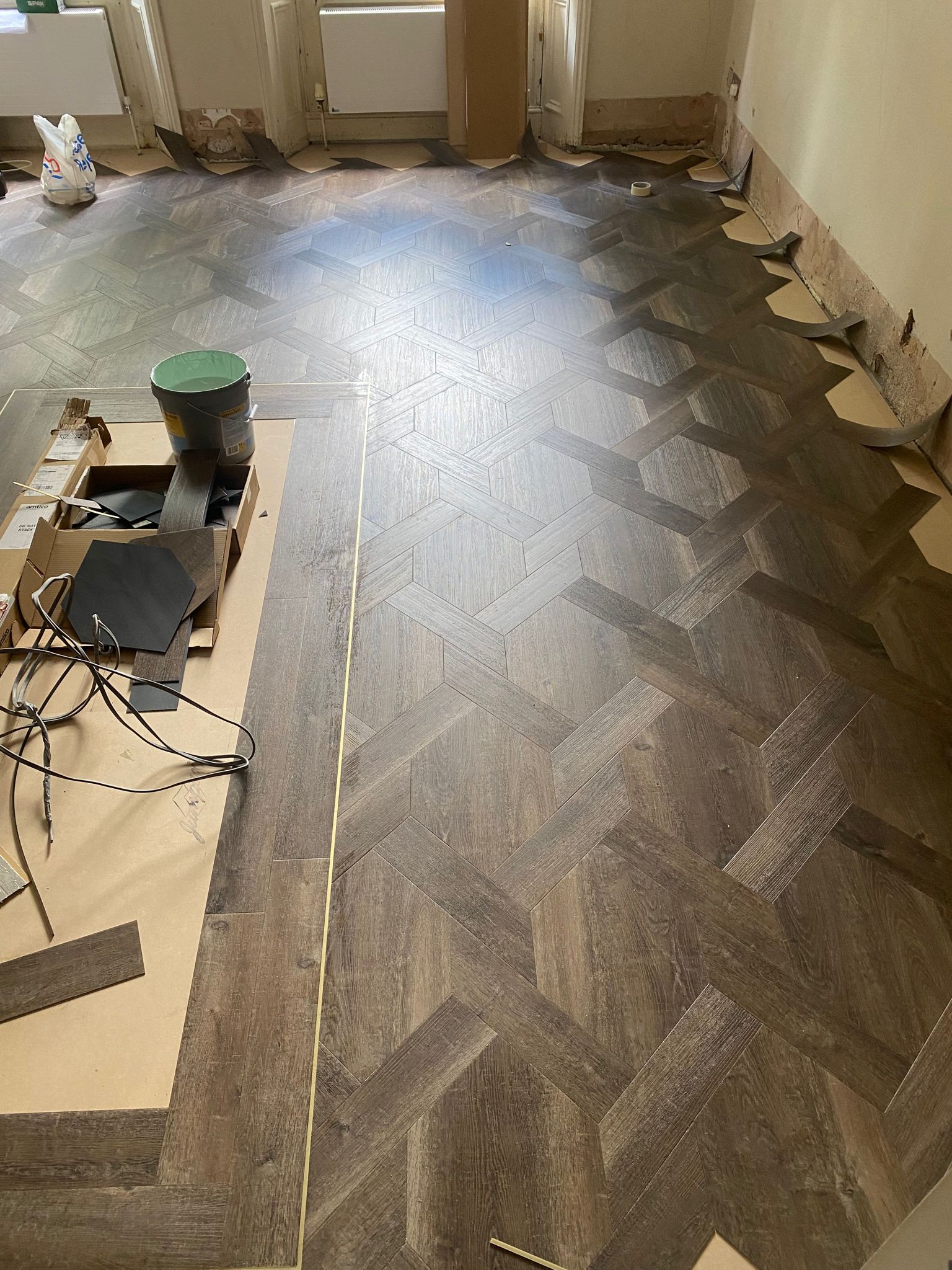 Amtico Signature Reclaimed Oak fitting in Barnes-1