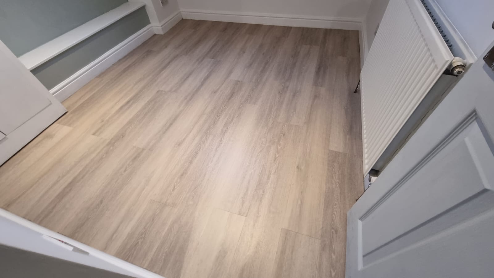 Amtico Spacia Featured Oak installation in Chelsea-1