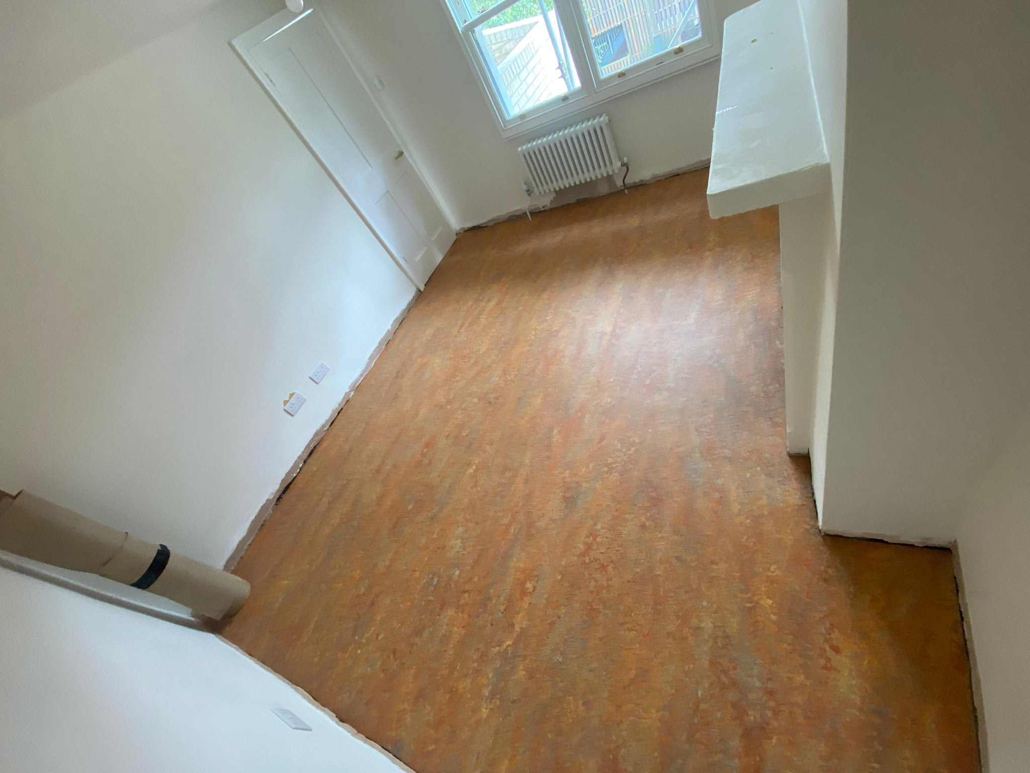 Marmoleum Vivace Asian Tiger 3403 installation in Wandsworth-2