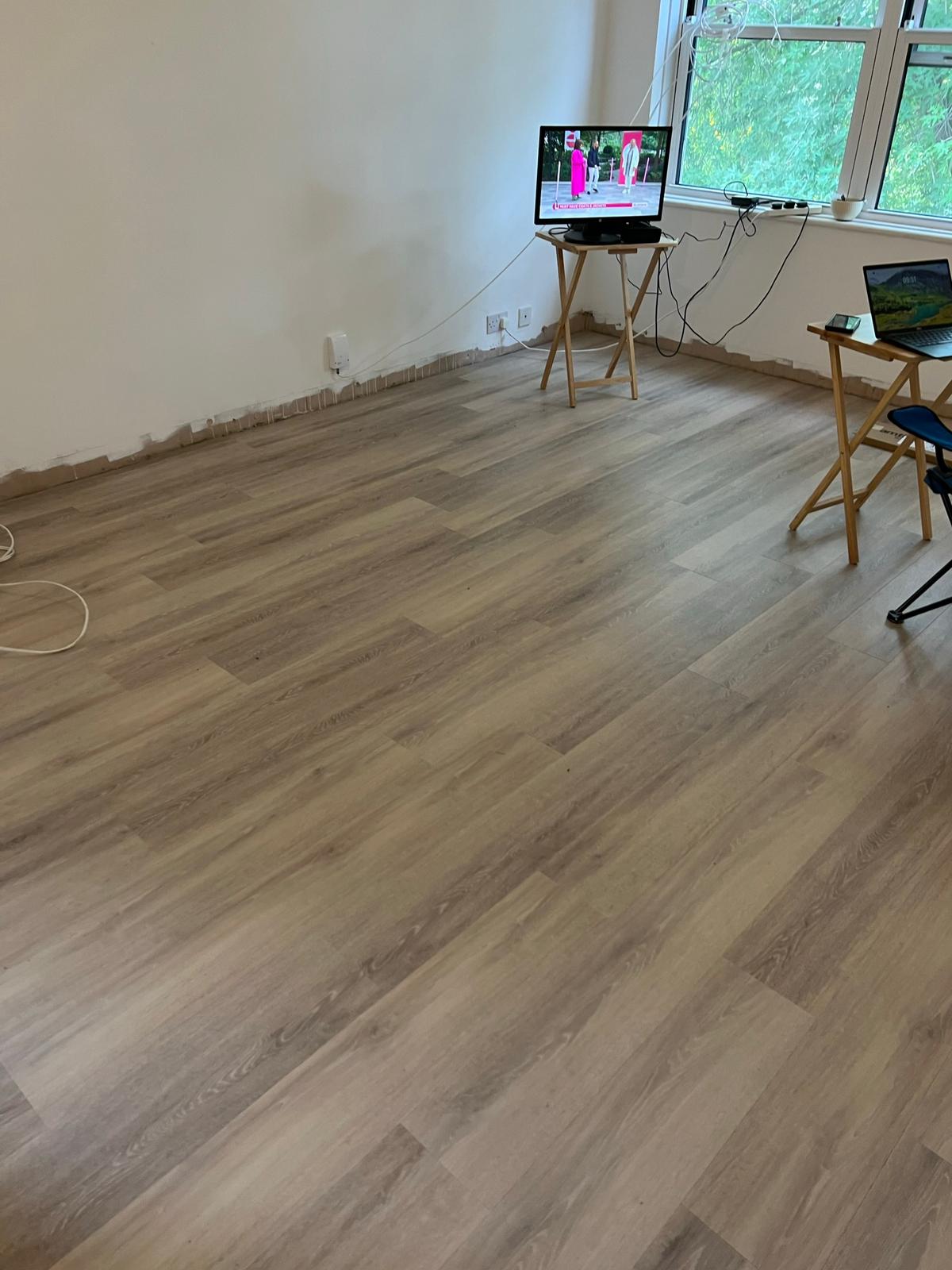 Amtico Spacia Powdered Oak installation in Notting Hill-0