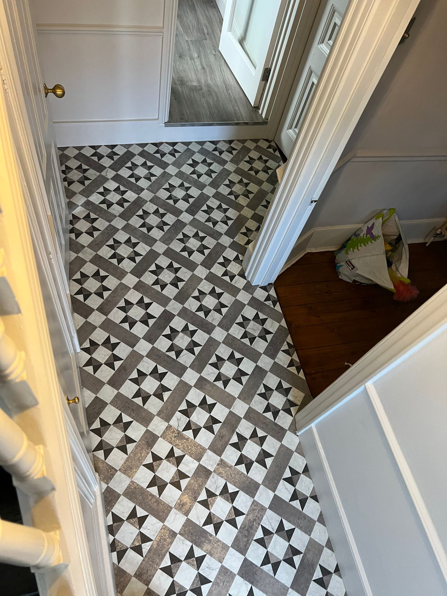 Amtico Decor Classic Argent DC294 installation in Kensington-0