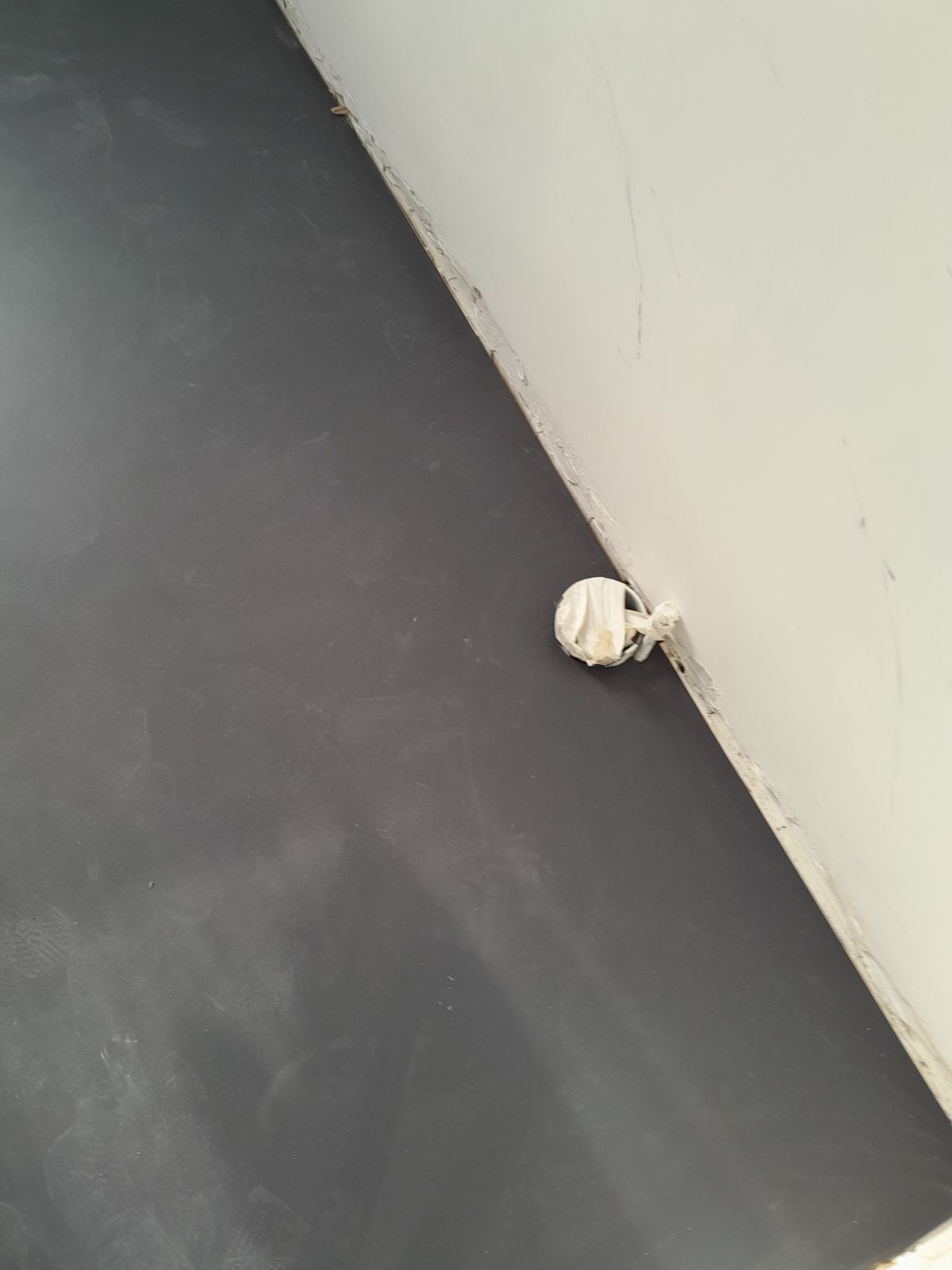 Marmoleum Cocoa Meringue installation in Knightsbridge-0